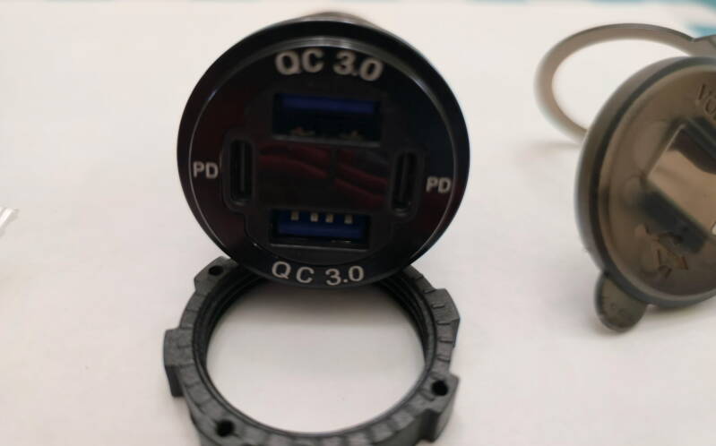 USB-C Charger with Volt Meter