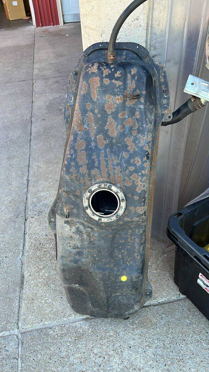 Suzuki Fuel Tank