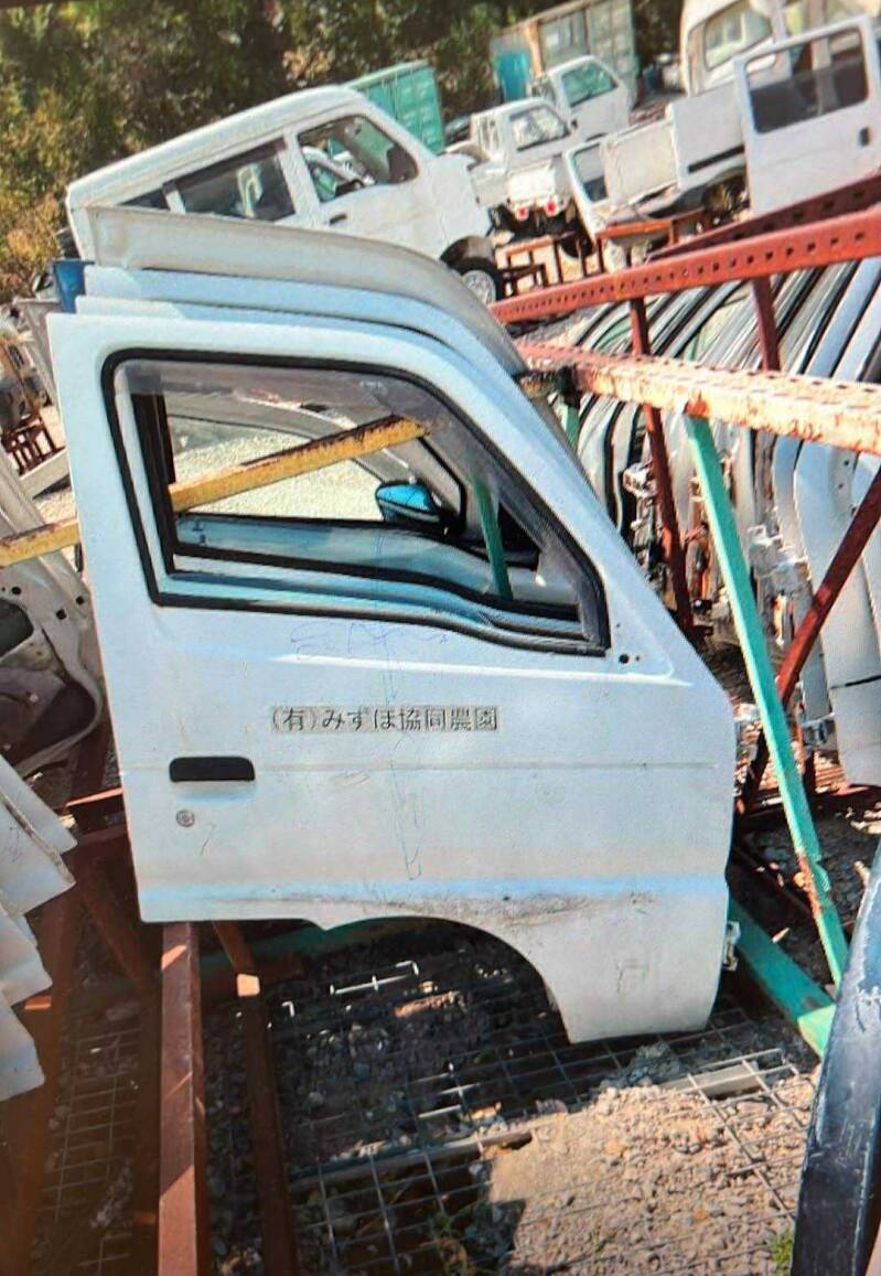Suzuki Carry DD51T Door (LH or RH)